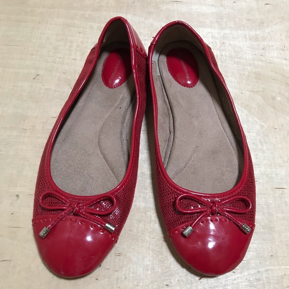 Giani Bernini Red Flats Size 6